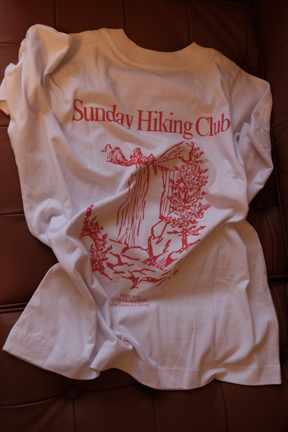 Sunday Hiking Club RED/WHITE Unisex Oversize Bio-T-Shirt